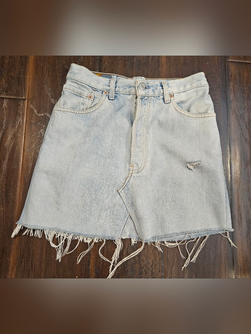 Vintage Light Wash Denim Mini Skirt - Casual Frayed Hem